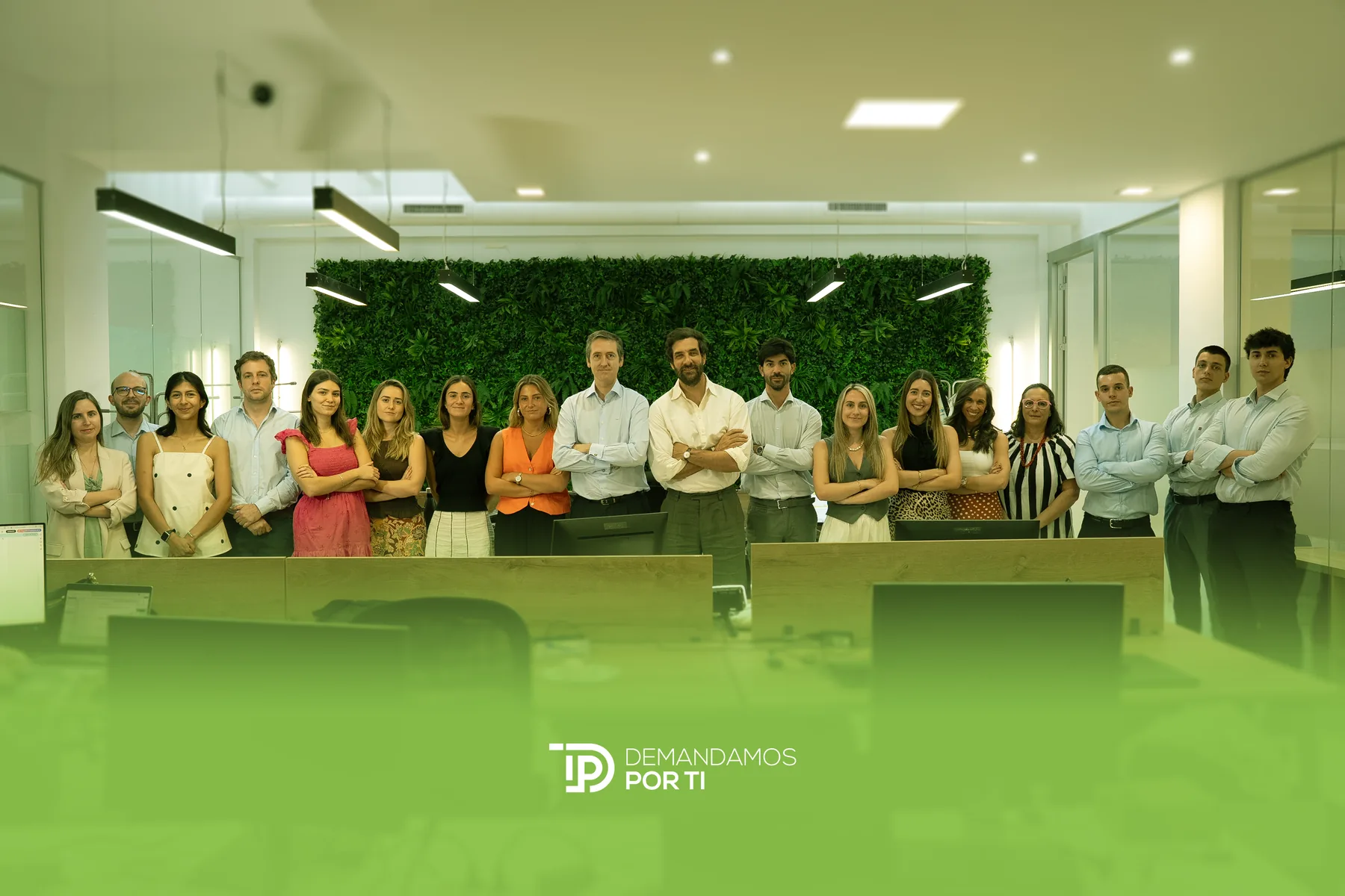 Equipo de abogados de Demandamos Por Ti especialistas en derecho bancario